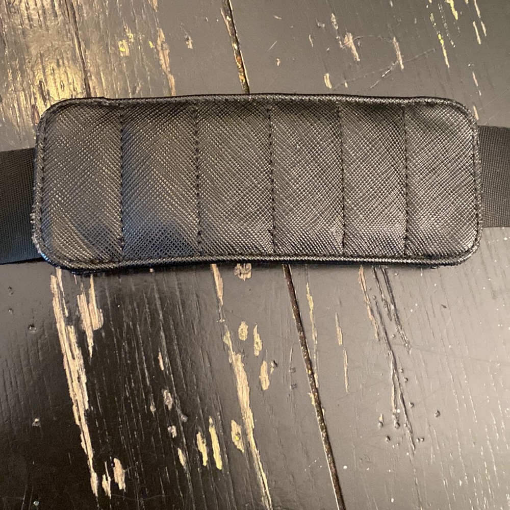 Rareform Maya Cross-Body - Picture 6 of 16